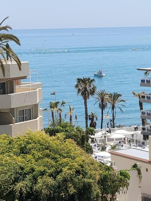 Lux. Frontbeach-Terrace. 5 Pools.Tv. 2 A.C.Netflix 贝纳尔马德纳 外观 照片