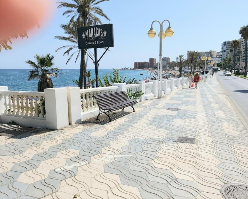 Lux. Frontbeach-Terrace. 5 Pools.Tv. 2 A.C.Netflix 贝纳尔马德纳 外观 照片